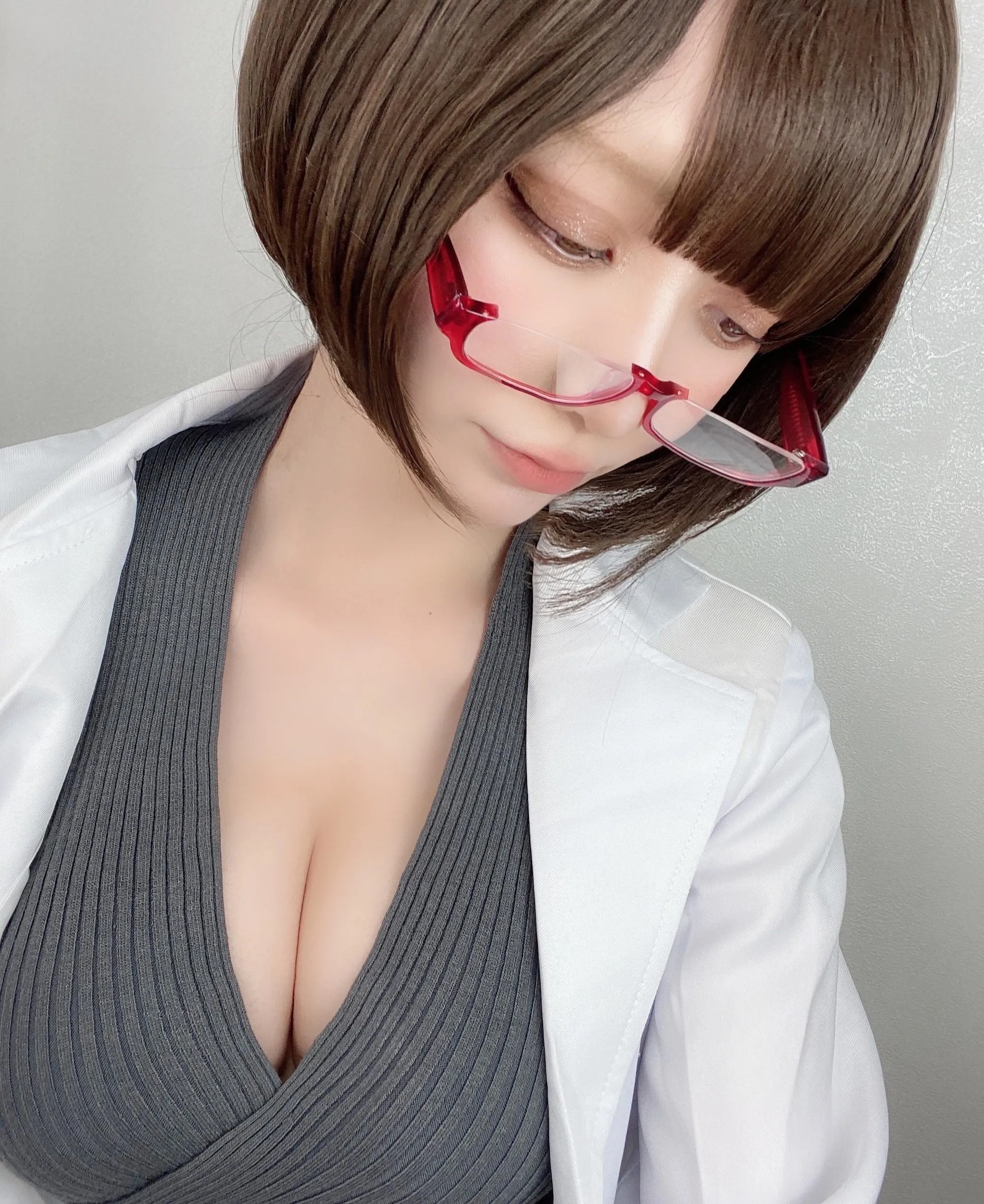 かさぎkasagi – NO.002 Fantia 2022-03月会员订阅-2022-03-13 保健室の先生バージョンアップしました [13P]插图